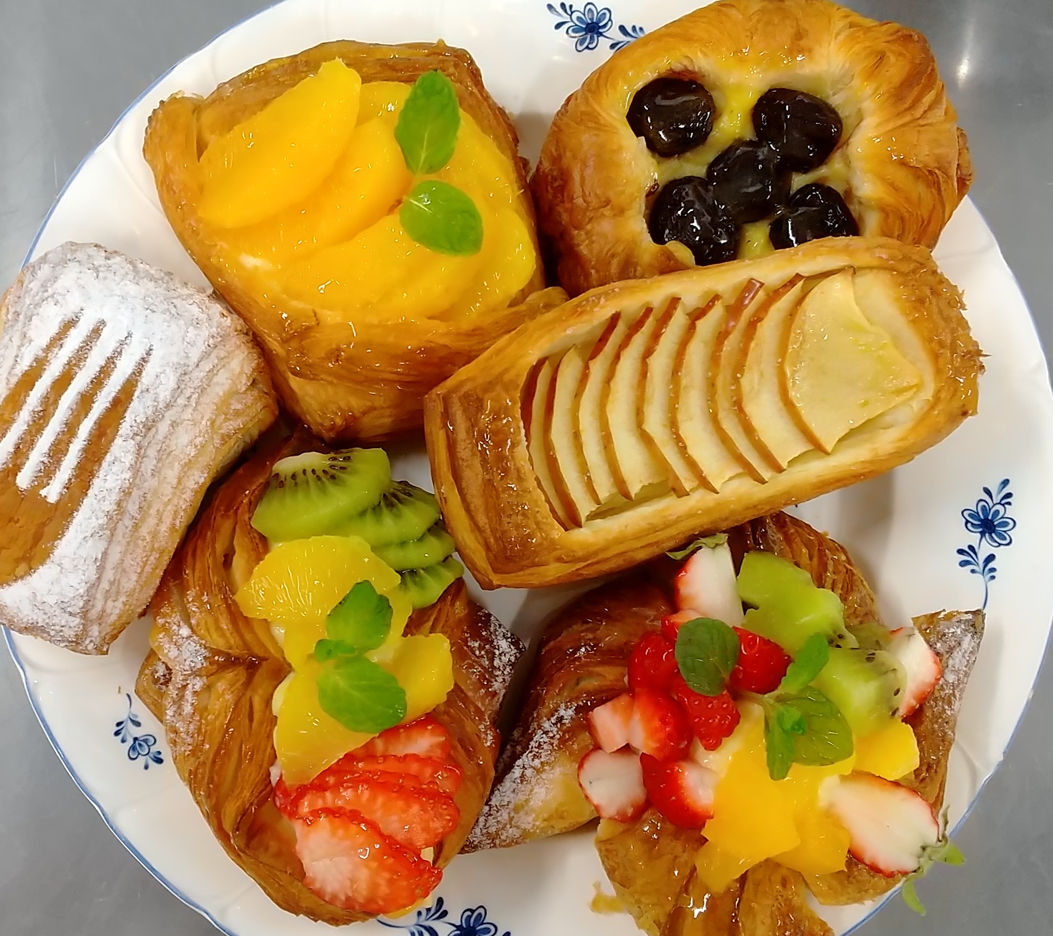 美味しいデニッシュが焼き上がりました 年度製パン 東大阪大学短期大学部 実践食物学科blog